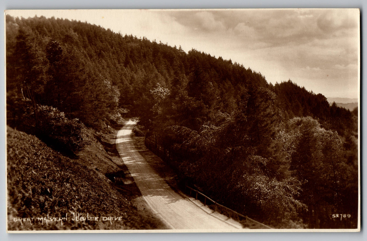 Great Malvern hills Jubilee Drive Worcestershire old photo postcard